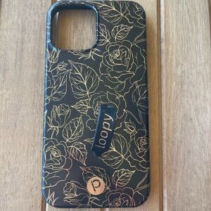 I phone 12 Pro Max lefty
Loopy Case Black and Gold enchanted Rose phone case